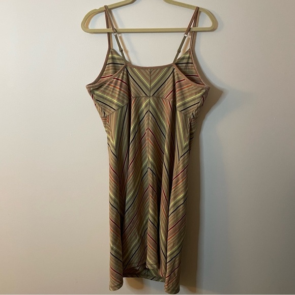 Royal Robbins UPF 40 Striped Multicolor Dress size XL - Picture 2 of 5